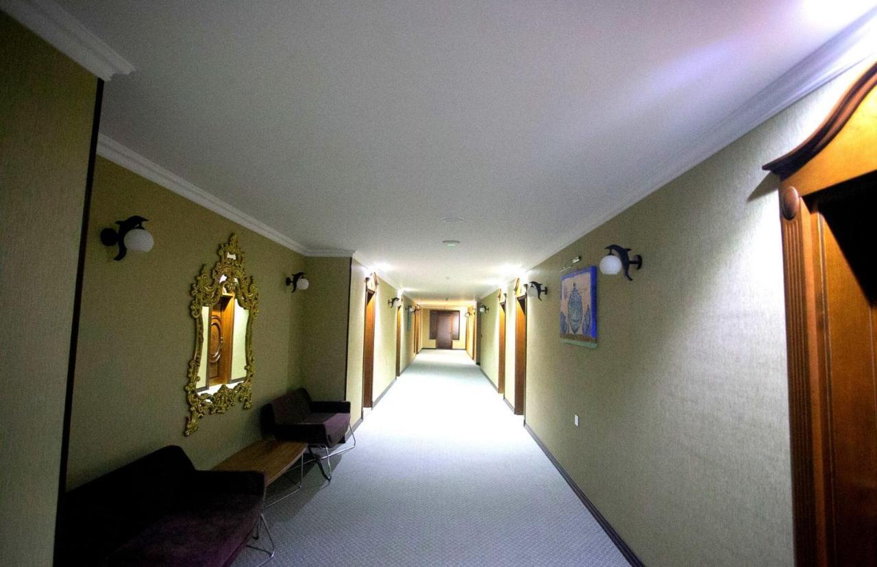 Royal Sapphire Hotel Bakú Exterior foto